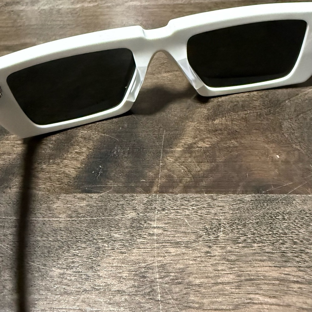Unisex Prada Runway Sunglasses - Picture 6 of 11